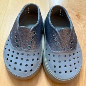 Native Girls Gray Silver Glitter Slip On Shoes